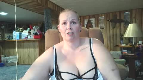Snapshot of xbeautifulxliex chatting on May 29, 12:19 am xbeautifulxliex online show from May 29, 12:19 am
