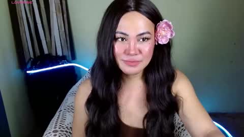 Godess  Lucy online show from November 30, 6:45 pm