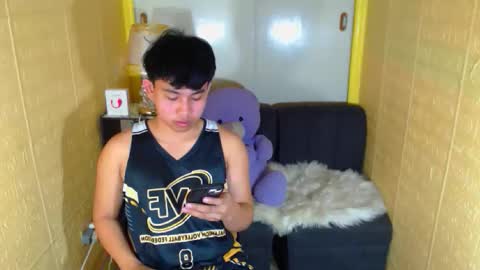 Charlie online show from February 9, 1:53 am