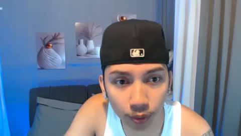 Snapshot of xcigbatecum chatting on March 8, 2:04 am Charlie online show from March 8, 2:04 am