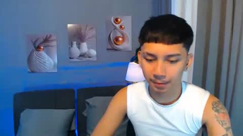 Snapshot of xcigbatecum chatting on March 12, 1:56 am Charlie online show from March 12, 1:56 am