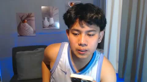 Snapshot of xcigbatecum chatting on March 16, 1:15 pm Charlie online show from March 16, 1:15 pm