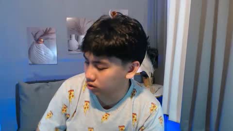 Snapshot of xcigbatecum chatting on March 19, 1:48 pm Charlie online show from March 19, 1:48 pm