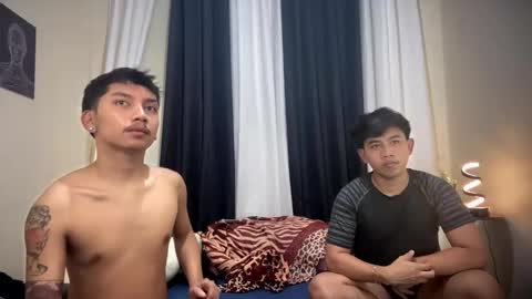 Snapshot of xcigbatecum chatting on May 26, 9:27 am Charlie online show from May 26, 9:27 am