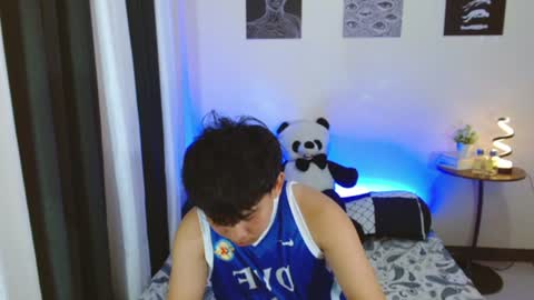Snapshot of xcigbatecum chatting on June 25, 2:00 am Charlie online show from June 25, 2:00 am