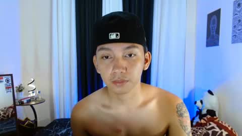 Snapshot of xcigbatecum chatting on July 18, 6:23 pm Charlie online show from July 18, 6:23 pm