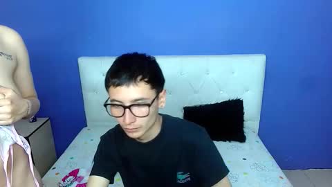 xcoupleplayxx online show from May 28, 3:26 am