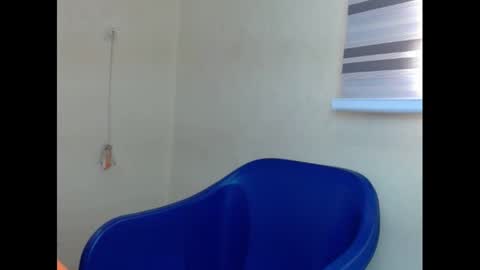 Snapshot of xcreamypussy chatting on January 15, 7:37 am xcreamypussy online show from January 15, 7:37 am