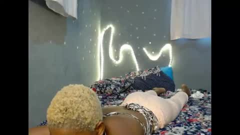 Snapshot of xcreamypussy chatting on February 24, 10:59 am xcreamypussy online show from February 24, 10:59 am