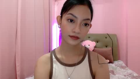 Sachi Cy online show from January 21, 6:54 am