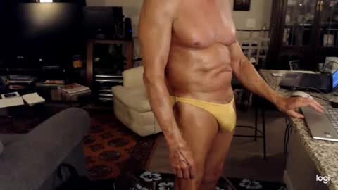 Snapshot of xcybersurfer7x chatting on November 9, 2:21 am xcybersurfer7x online show from November 9, 2:21 am