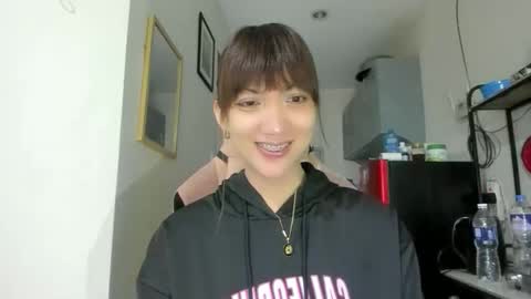 Snapshot of xdreamangel chatting on April 13, 2:17 am xdreamangel online show from April 13, 2:17 am