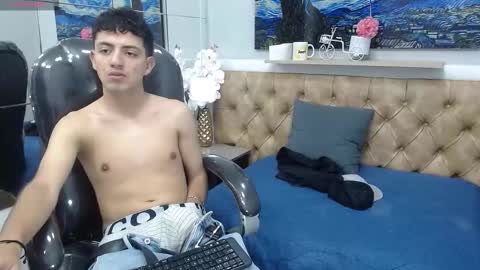 xebastwink online show from February 12, 8:48 pm