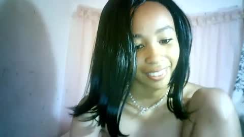 Snapshot of xenna610827 chatting on January 19, 9:01 am xenna610827 online show from January 19, 9:01 am