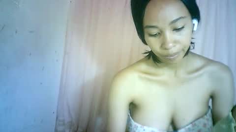 Snapshot of xenna610827 chatting on January 24, 6:24 am xenna610827 online show from January 24, 6:24 am