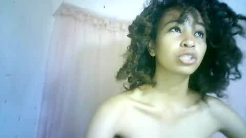 Snapshot of xenna610827 chatting on January 30, 4:02 pm xenna610827 online show from January 30, 4:02 pm