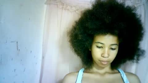 Snapshot of xenna610827 chatting on February 25, 3:16 pm xenna610827 online show from February 25, 3:16 pm