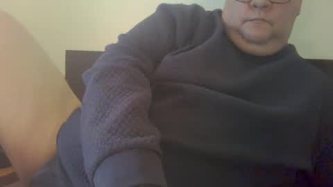 Snapshot of xevi1974 chatting on December 27, 10:55 am xevi1974 online show from December 27, 10:55 am