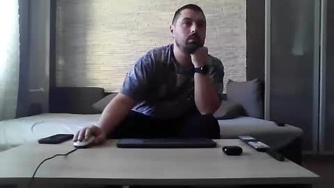 Snapshot of xfikusx44 chatting on January 17, 8:19 am xfikusx44 online show from January 17, 8:19 am