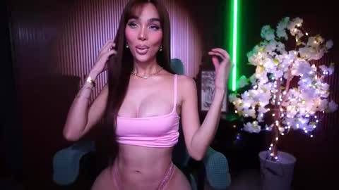 Anne online show from June 23, 2:42 am