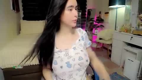 Snapshot of xhotcockcumts chatting on March 2, 1:41 am Barbie ann online show from March 2, 1:41 am