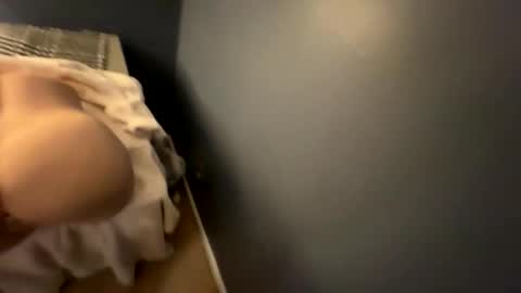 Snapshot of xicekingx chatting on November 25, 4:45 am xicekingx online show from November 25, 4:45 am