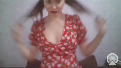 Snapshot of xilal07 chatting on January 18, 6:43 pm AliceinWonderland online show from January 18, 6:43 pm