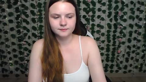 Snapshot of xilana chatting on December 5, 5:37 am Lina online show from December 5, 5:37 am