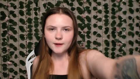 Snapshot of xilana chatting on December 13, 5:16 am Lina online show from December 13, 5:16 am