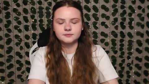 Snapshot of xilana chatting on January 6, 4:04 am Lina online show from January 6, 4:04 am