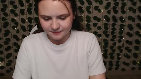 Snapshot of xilana chatting on January 6, 7:31 am Lina online show from January 6, 7:31 am