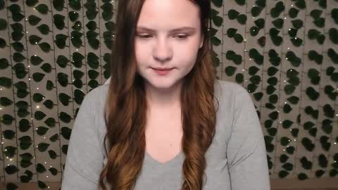 Snapshot of xilana chatting on February 6, 4:10 am Lina online show from February 6, 4:10 am
