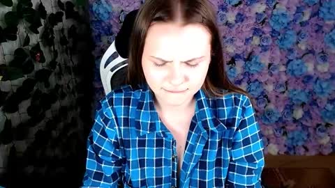 Snapshot of xilana chatting on September 10, 5:18 am Lina online show from September 10, 5:18 am