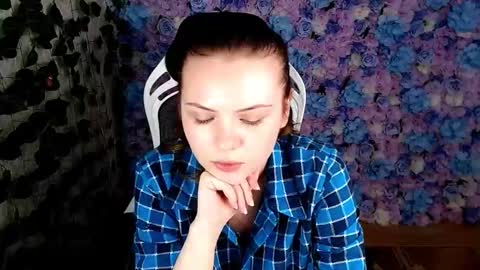 Snapshot of xilana chatting on October 14, 5:30 am Lina online show from October 14, 5:30 am