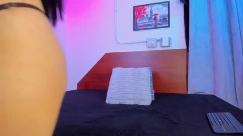 Snapshot of ximeena_ chatting on May 23, 12:09 pm ximena online show from May 23, 12:09 pm