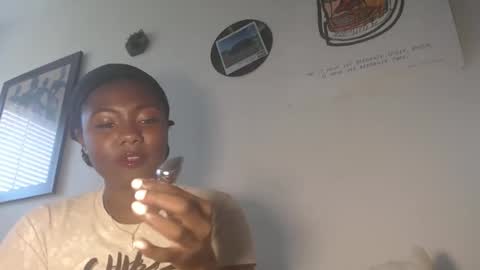 Ximora online show from February 15, 8:05 pm