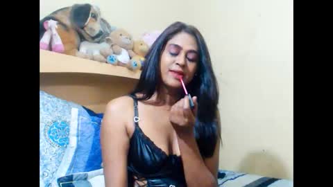 Miss Ria online show from January 12, 12:05 am