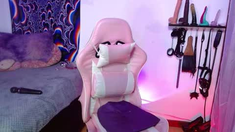 Snapshot of xizette_rotic chatting on February 16, 11:12 pm xizette online show from February 16, 11:12 pm