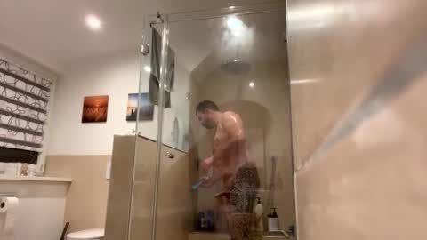 xl1905 online show from December 3, 5:26 am