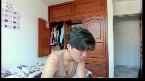 We are Lana. the one with short hair and vanessa girl with long hair online show from January 26, 7:09 pm