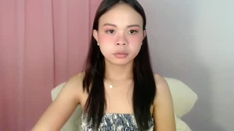 nathalie online show from April 14, 6:08 am