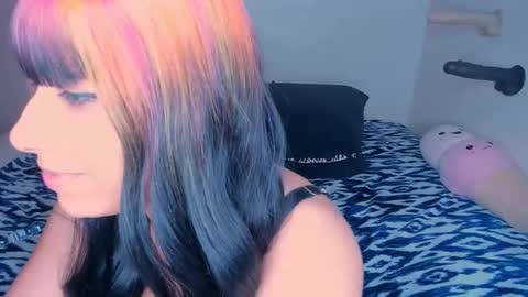 Rae  online show from December 20, 3:03 am