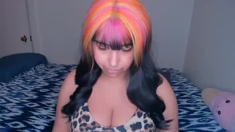 Rae  online show from February 18, 10:58 pm