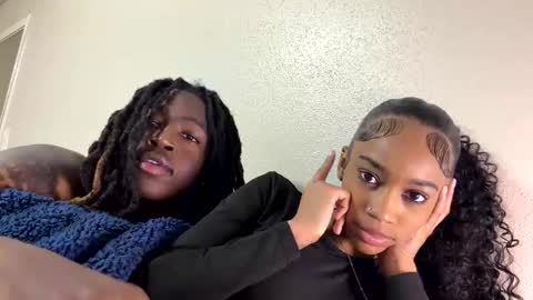 Snapshot of xoxoafterdark chatting on February 8, 1:20 am xoxoafterdark online show from February 8, 1:20 am