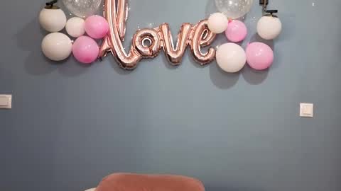 Snapshot of xsexycouples chatting on February 14, 12:09 am AnnaMaee online show from February 14, 12:09 am