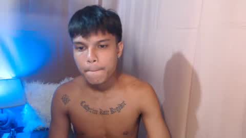 Snapshot of xsinful_manuelx chatting on February 5, 6:07 am Manuel online show from February 5, 6:07 am