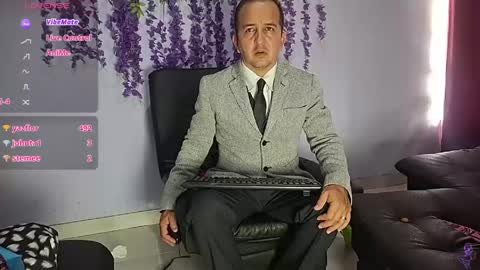 xthesexybossx online show from June 4, 6:36 pm
