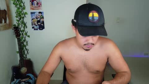 Snapshot of xtranherr chatting on March 28, 2:33 am xtranherr online show from March 28, 2:33 am