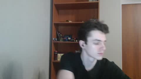 traqqq online show from November 10, 7:46 pm