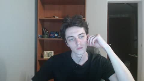 traqqq online show from November 29, 5:49 pm